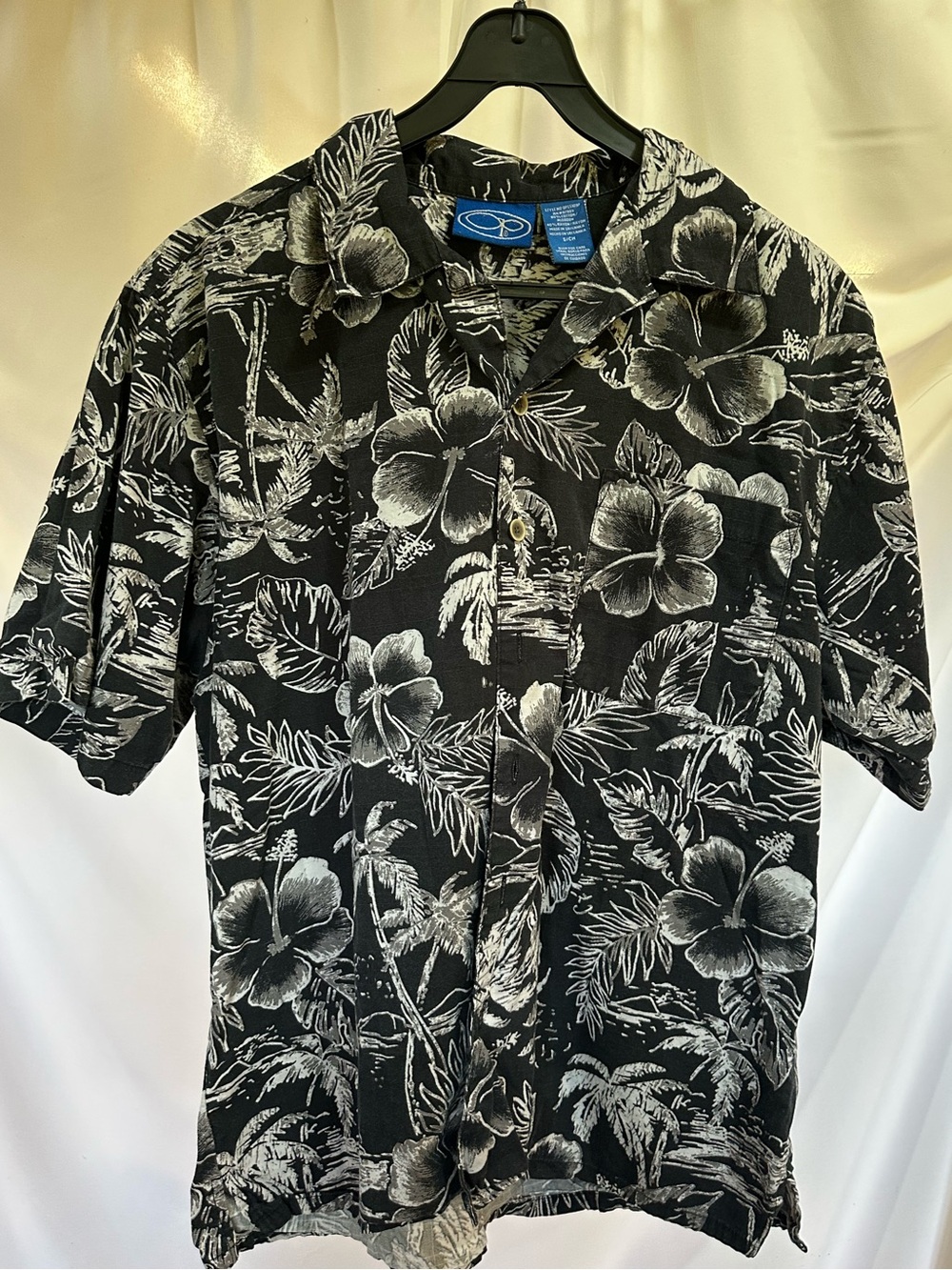 Retro Black Floral Hawaiian Shirt